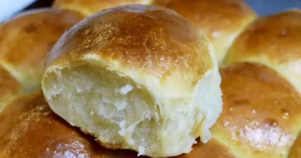 How to Make Soft Sourdough Dinner Rolls